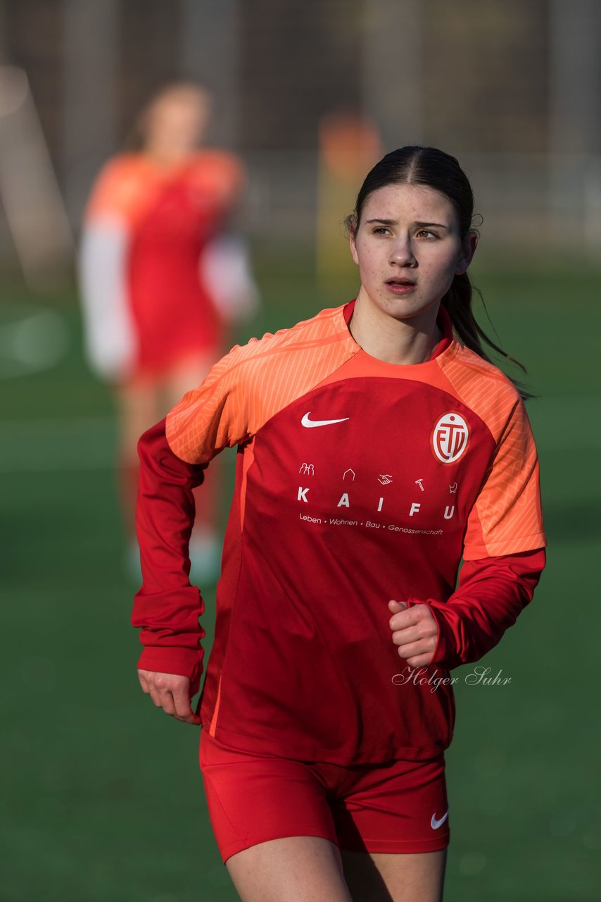 Bild 154 - wBJ VfL Pinneberg2 - Eimsbuttler TV 3 : Ergebnis: 5:0